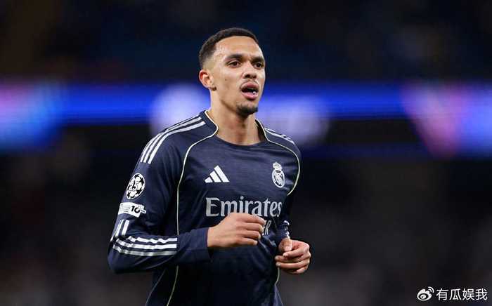 0球2助攻！27岁阿诺德或无缘世界杯，豪言要成第一个金球奖边后卫